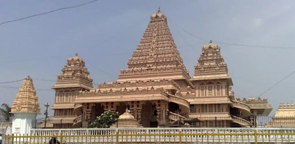 Chhatarpur Temple