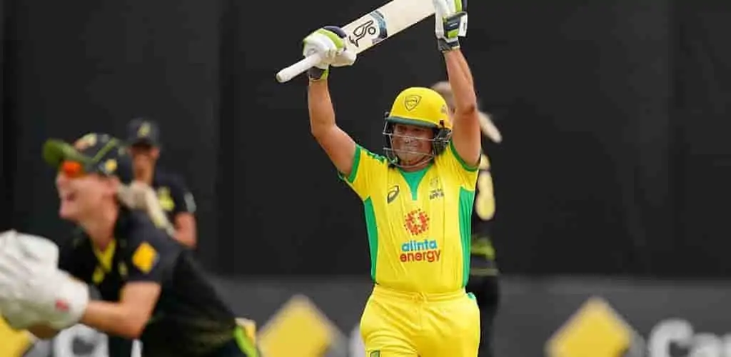 Sachin Tendulkar batting against Australia Women's Team.