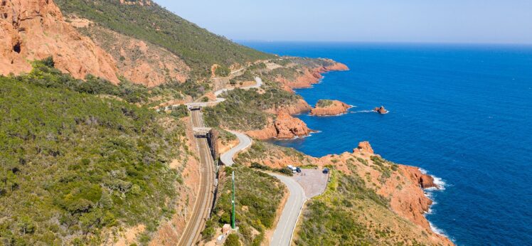 Corniche de l’Estérel and the Route du Littoral