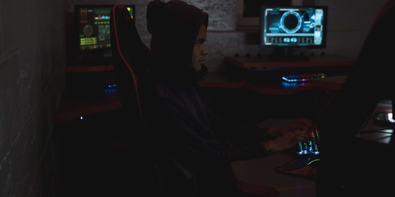 How Dark Web OSINT Tools Help Analysts Track Unknown CVE Risks